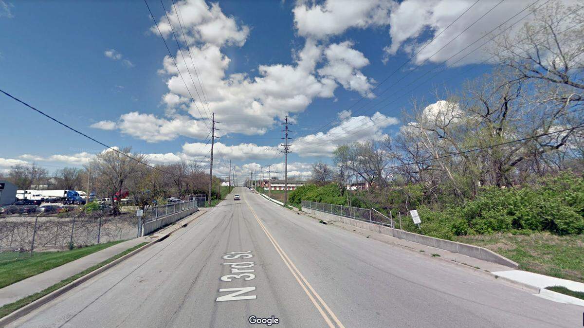 A woman in her 20s died Wednesday morning when her Honda left the road and crashed in the 1400 block of North Third Street in Kansas City, Kan. The woman was the sole occupant. She died at the scene. This Google Maps Street View of the area is from April 2017.