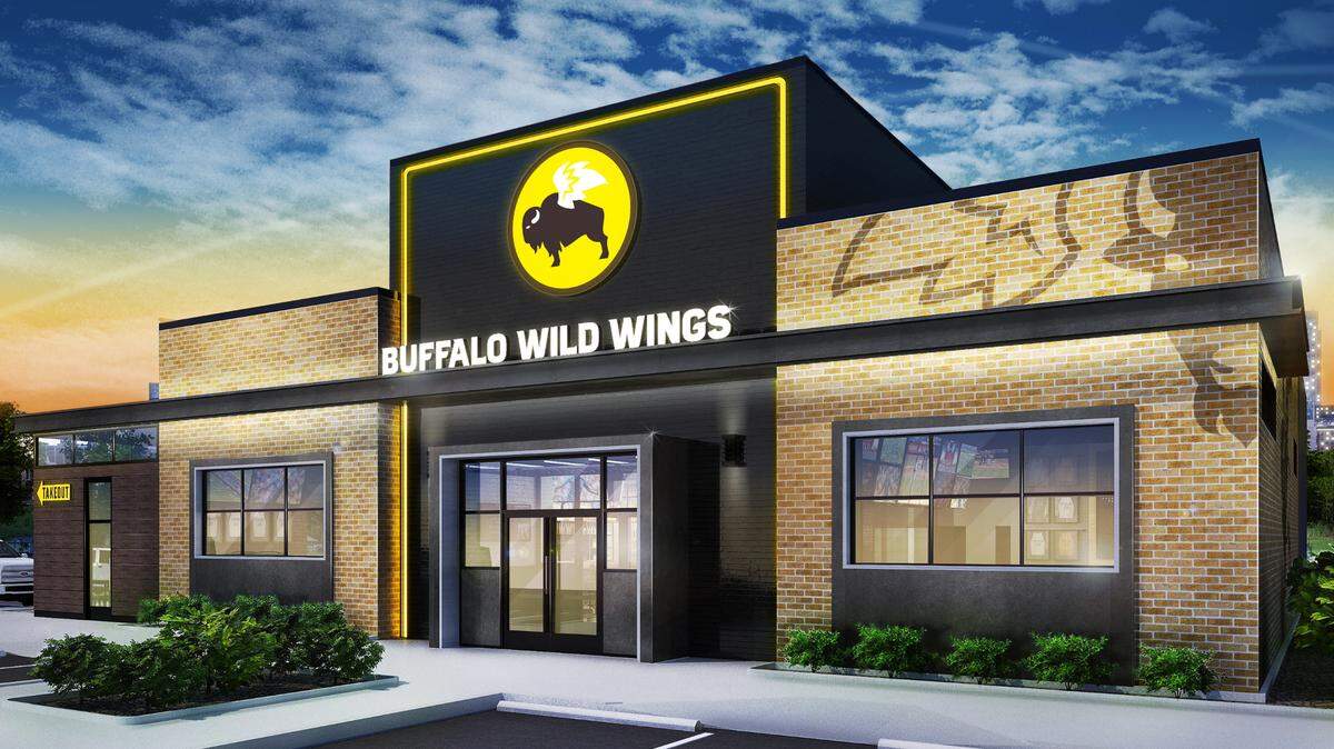 You can get a free six-piece from Buffalo Wild Wings after the Super Bowl overtime. Here’s when.