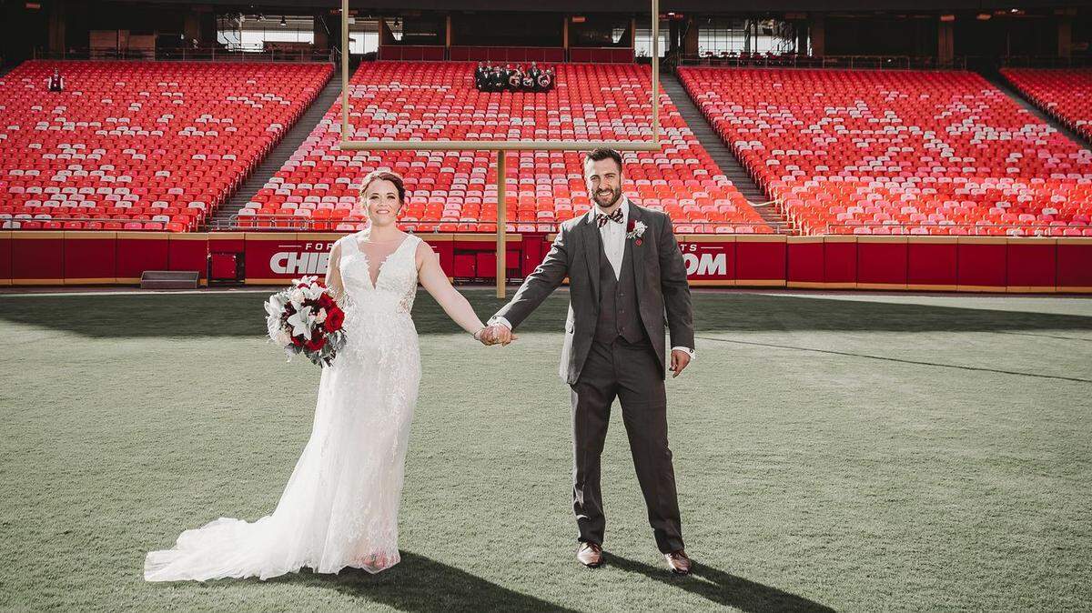 ‘Dream come true.’ Die-hard KC Chiefs fans find the perfect wedding venue: Arrowhead