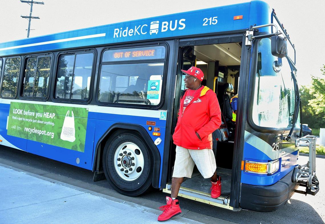 Robert Lewis of Kansas City says goodbye to the driver and exits the #404 bus in Olathe on June 3, 2022.