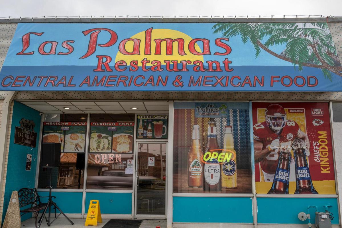 Las Palmas opened at 825 Minnesota Ave., in Kansas City, Kansas, in 2007.