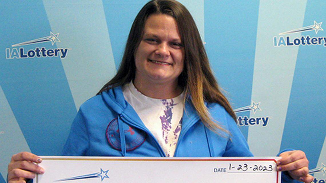 A woman won a $30,000 prize in the Iowa Lottery playing the Bonus Crossword game.