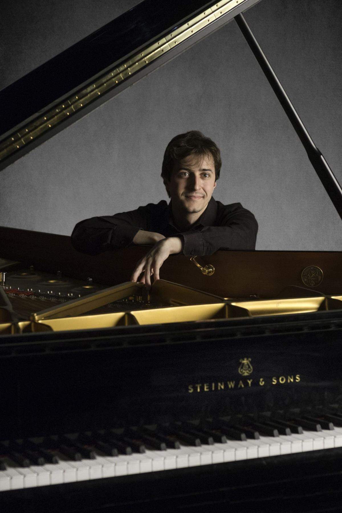 Kenny Broberg of Park University’s International Center for Music won the silver medal at the Cliburn competition in 2017.