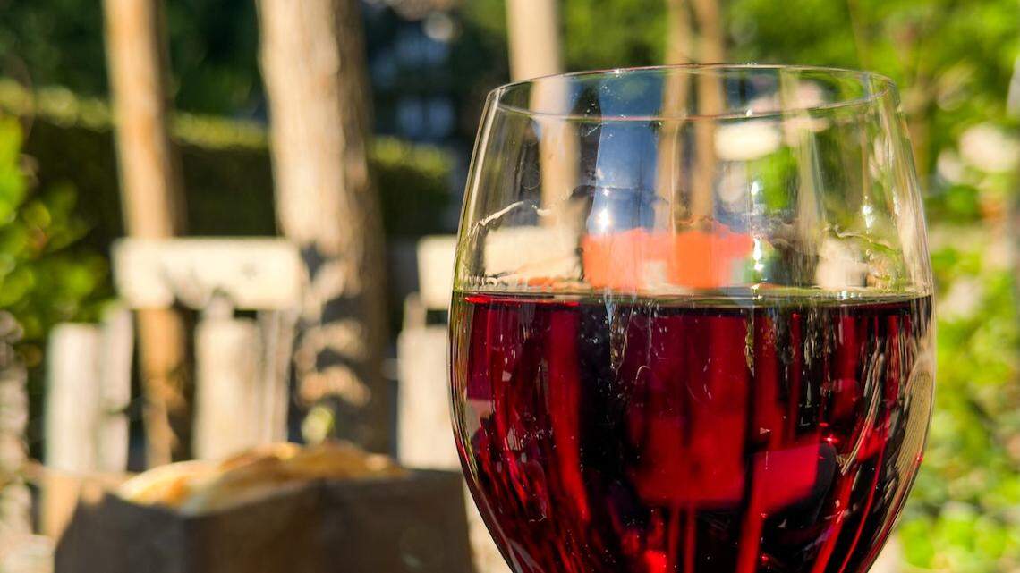 Should You Drink Alcohol While Taking Ozempic? Doctors Weigh In on the Potential Side Effects