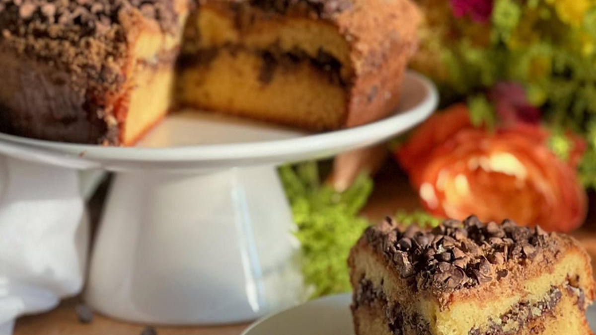 Frannie Franks Coffee Cakes offers 150 flavors of coffee cake, which Jill McEnroe’s mother made for her growing up.