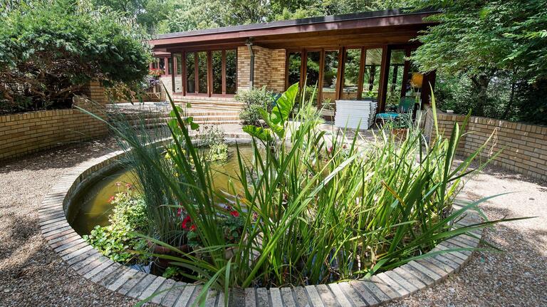 Frank Lloyd Wright house in Kansas City undergoes major renovation. See the details