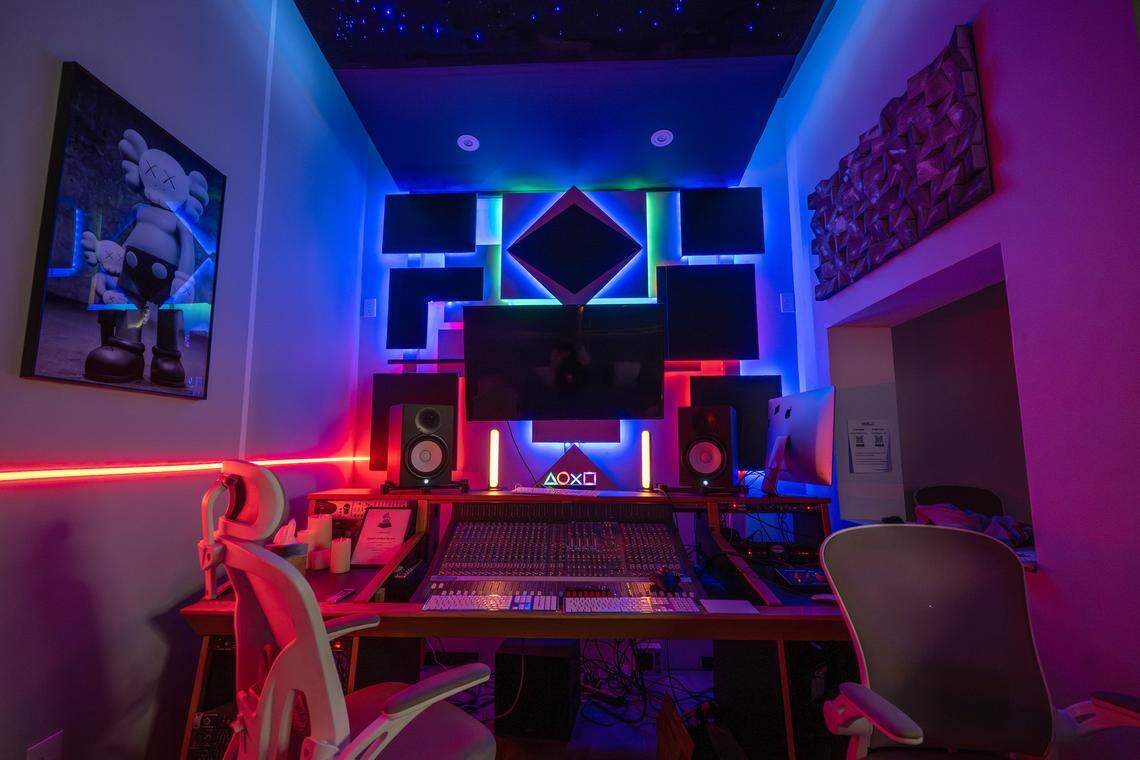 Neon lights illuminate a recording studio inside the DISTRKCT space at Agnes Arts on Tuesday, Nov. 25, 2025, in Kansas City.