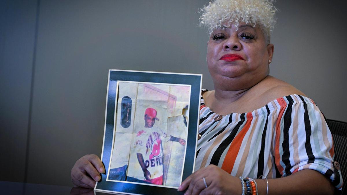 Vicki Ford wants justice for her son, Delvin Matthews, 17, who was one of two people killed during a shooting in May 1998 in Kansas City, Kansas.