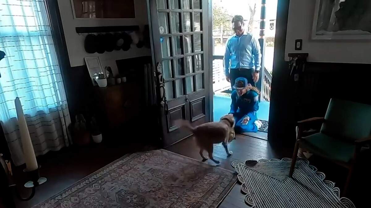 Astronaut Christina Koch’s and Dog Have Emotional Reunion