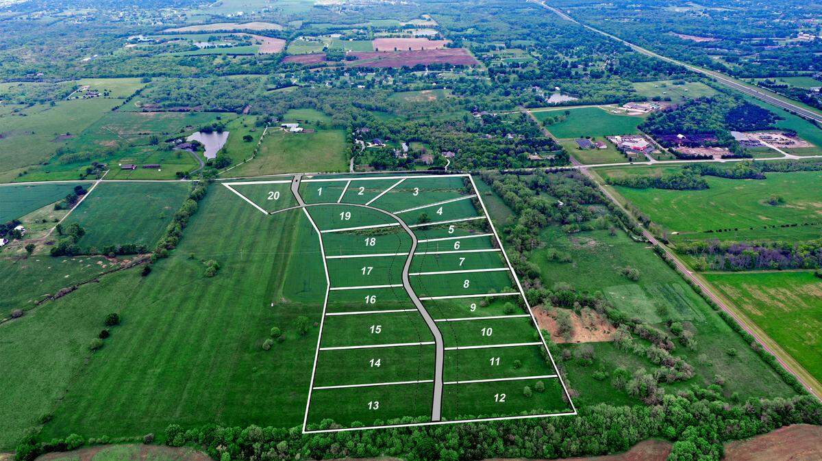 At Adams Farm Estates, 20 homesites ranging between 2-6 acres are conveniently located 1 Block West of Antioch on 199th St.