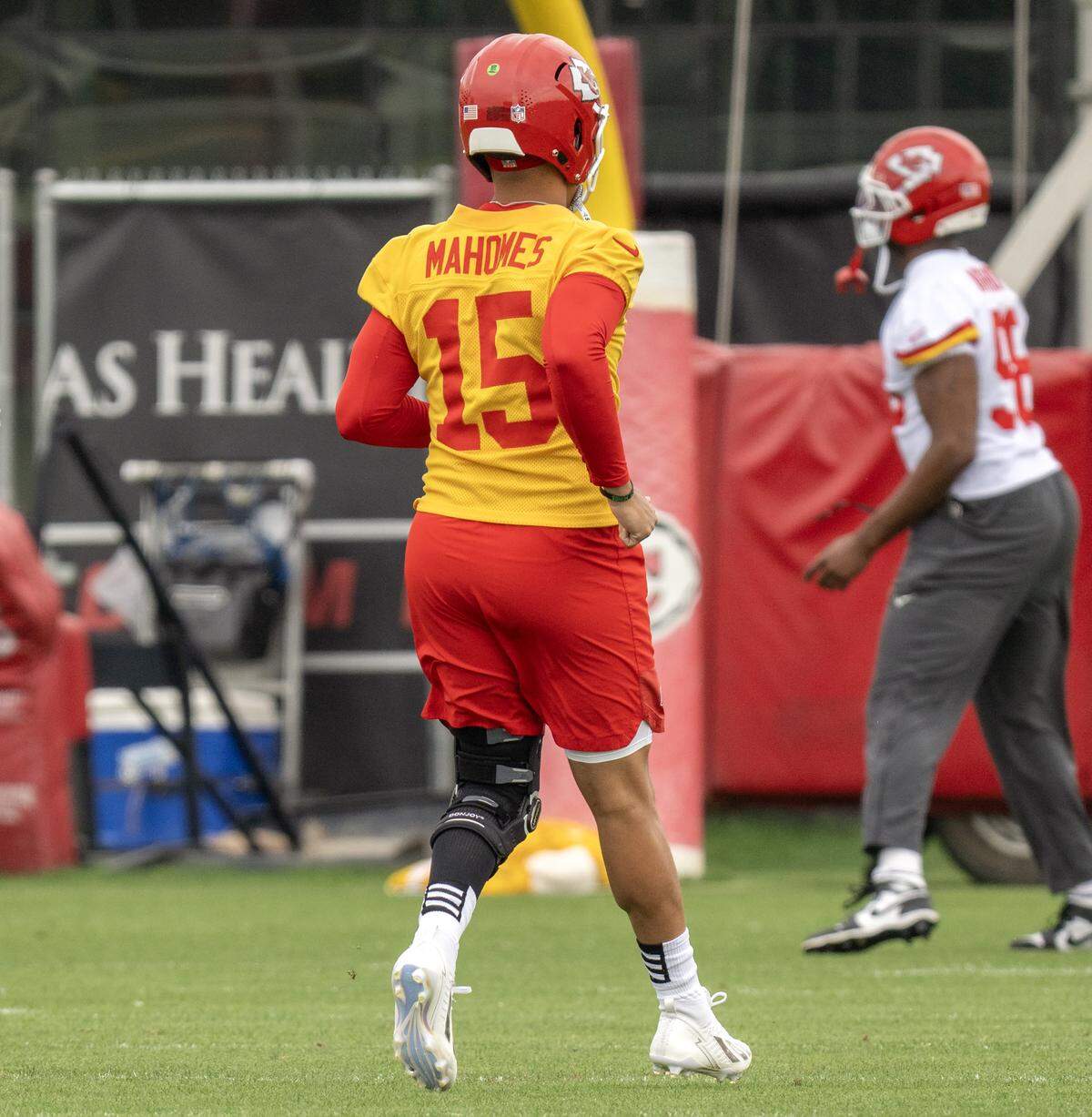 Kansas City Chiefs quarterback Patrick Mahomes (15) warms up during practice at the Chiefs' training facility on Thursday, May 28, 2026, in Kansas City.