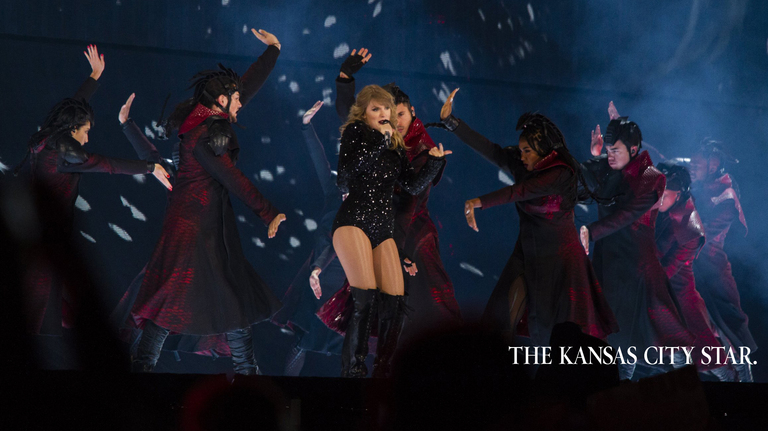 Here are 8 chants, rituals you should know before Taylor Swift’s concert at Arrowhead