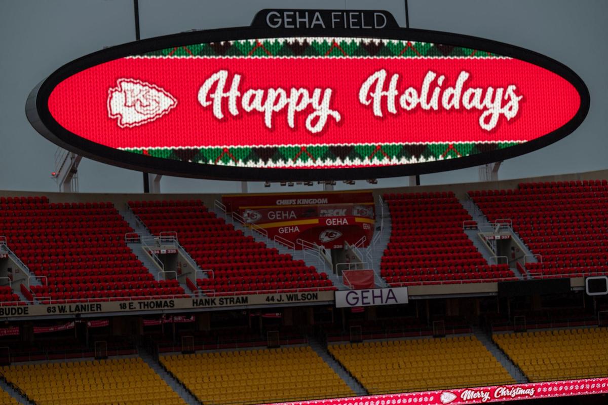 The jumbotron at Arrowhead read “Happy Holidays” during filming.