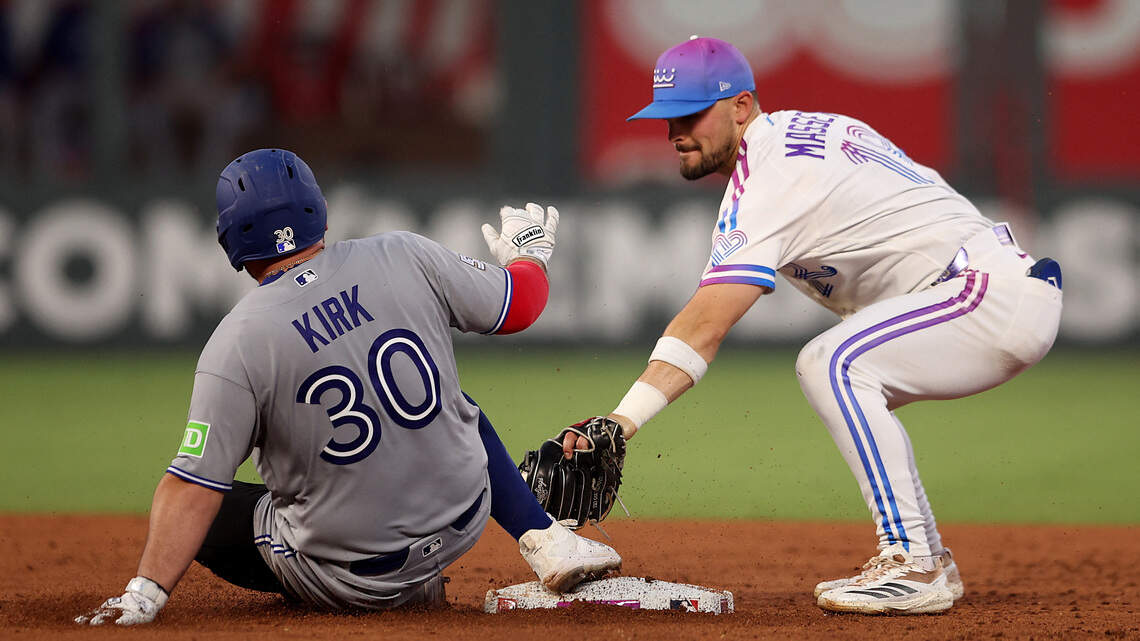 How Kansas City Royals achieved rare feat with 4 Gold Glove infield finalists