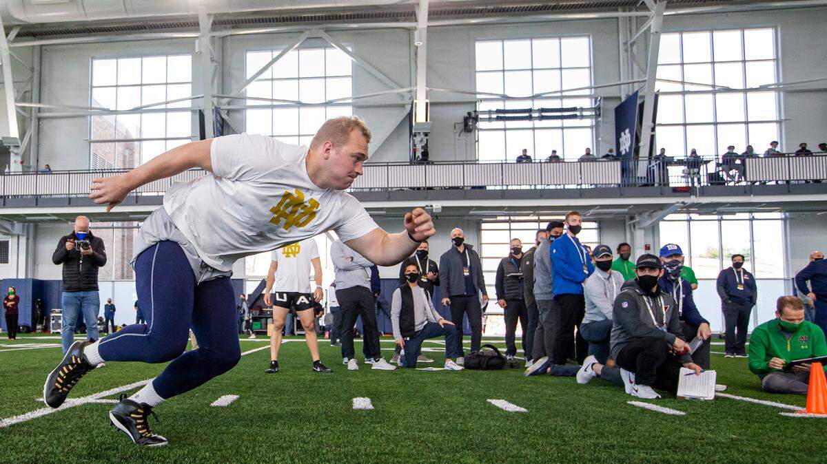 Liam Eichenberg participates in Notre Dame’s Pro Day workout on Wednesday, March 31, 2021, in South Bend, Ind. (AP Photo/Robert Franklin)