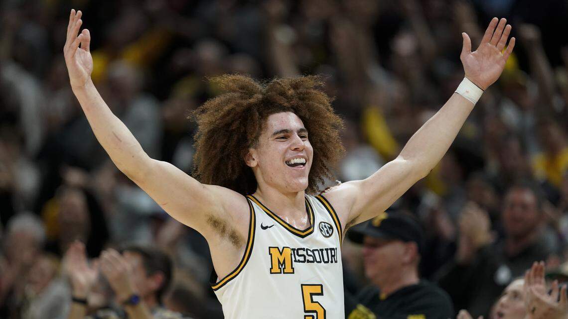 T.O. Barrett’s career night delivers Mizzou impressive ranked win vs. Tennessee