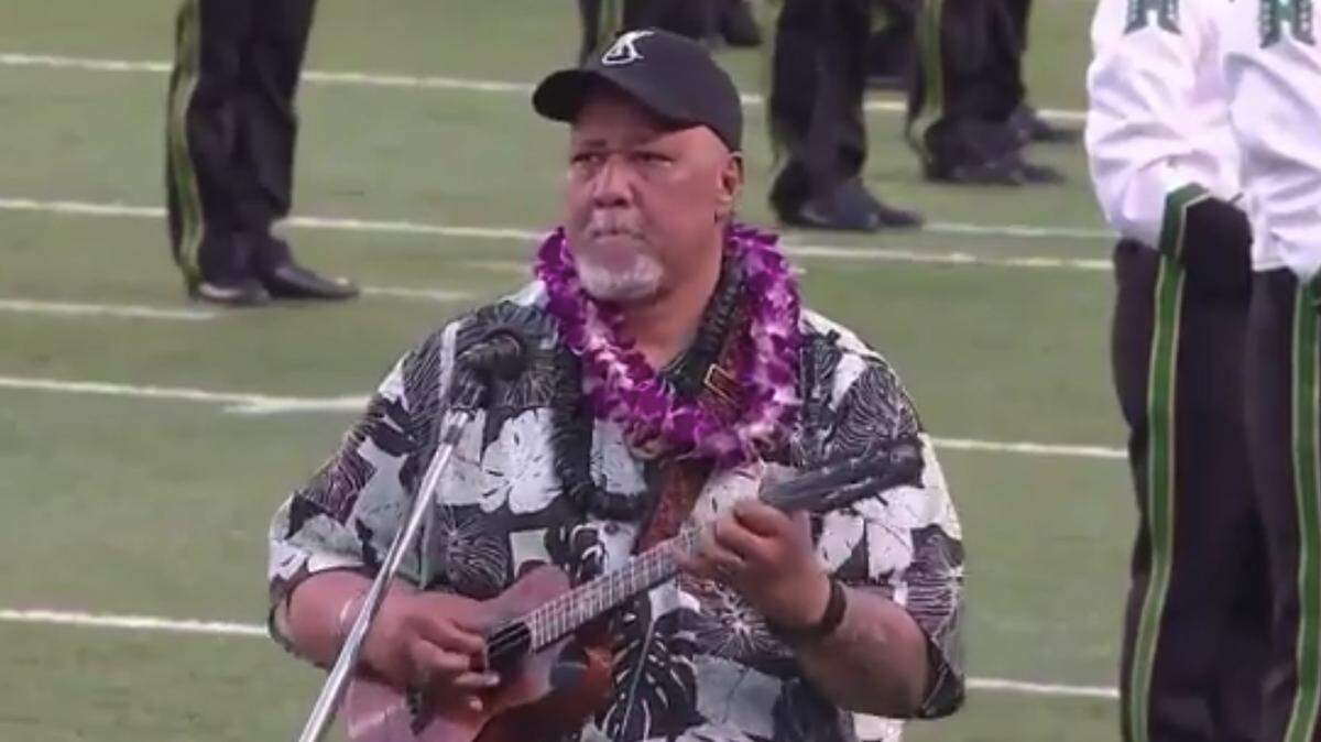 Hawaiian singer Willie K sang a rendition of the national anthem with his ukulele before the University of Hawaii’s football game against the University of Nevada on Saturday that stunned the world. Video of his performance has gone viral.