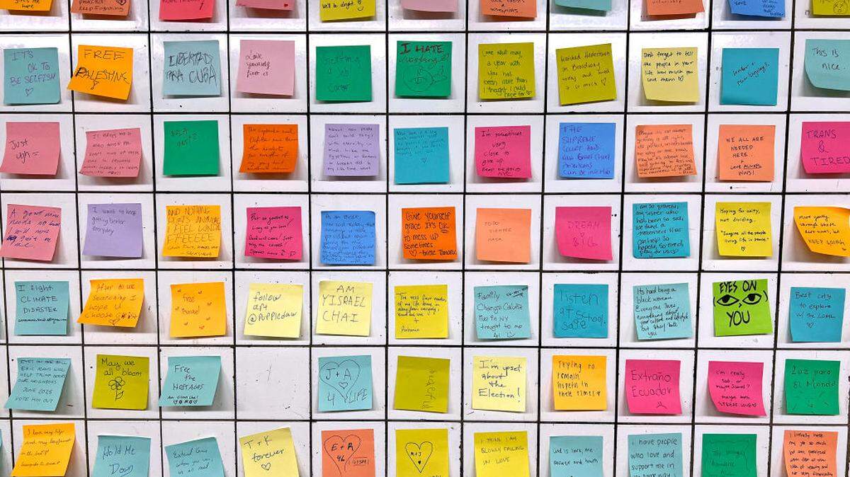 Task switching may be cutting your productivity by 40%. Here’s what the multitasking research says and the fix that actually works.