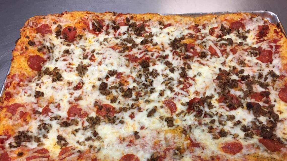 Sausage pizza, meatball grinders: Beloved Italian spot closed, but favorites are back