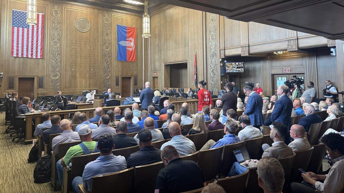 Planning officials decide on Royals plan for Crown Center, conditions for parking, noise