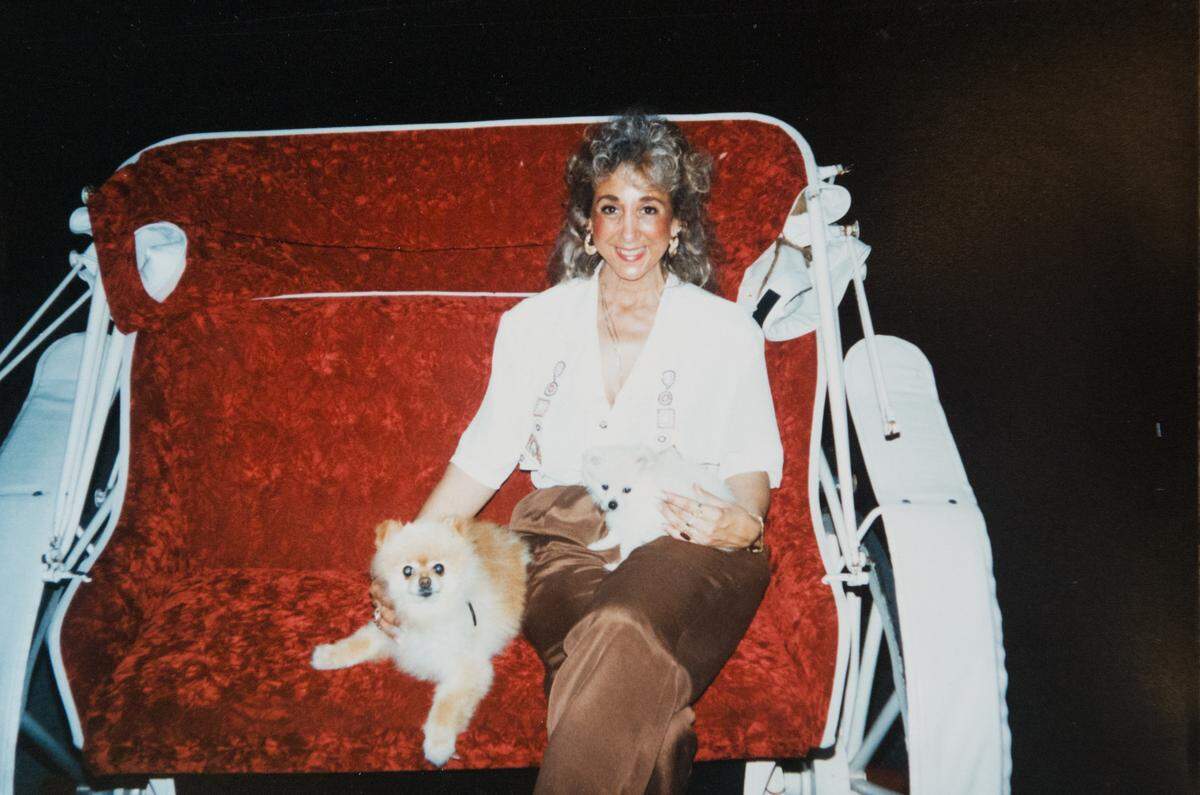 M.J. L’Donna was once a well-known presence on the Country Club Plaza for her carriage business.