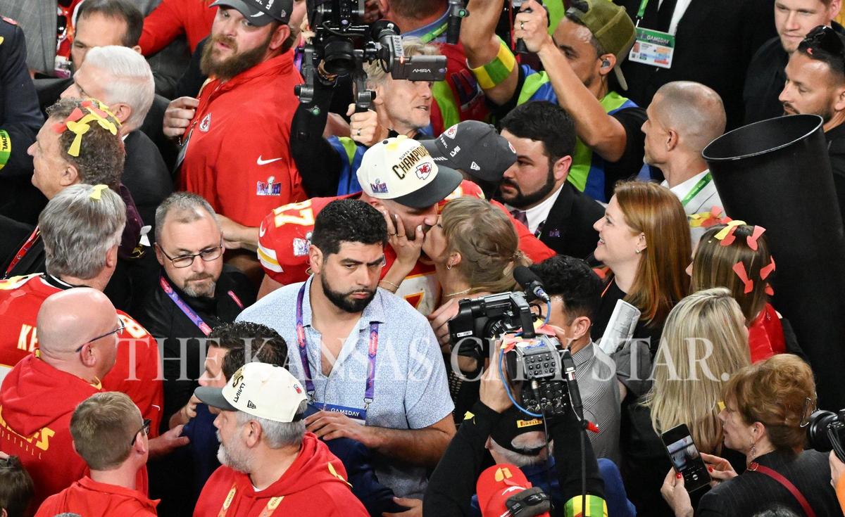 In the eye of the celebration swirling around them, Chiefs tight end Travis Kelce and pop star Taylor Swift punctuated their months-long romance with a kiss on the Allegiant Stadium field Sunday after Kansas City won its second Super Bowl in two years.