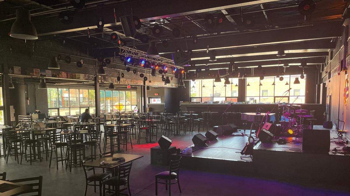 The 8,000-square-foot space at Jukebox Heroes features two full bars, a stage and room for nearly 400 guests.