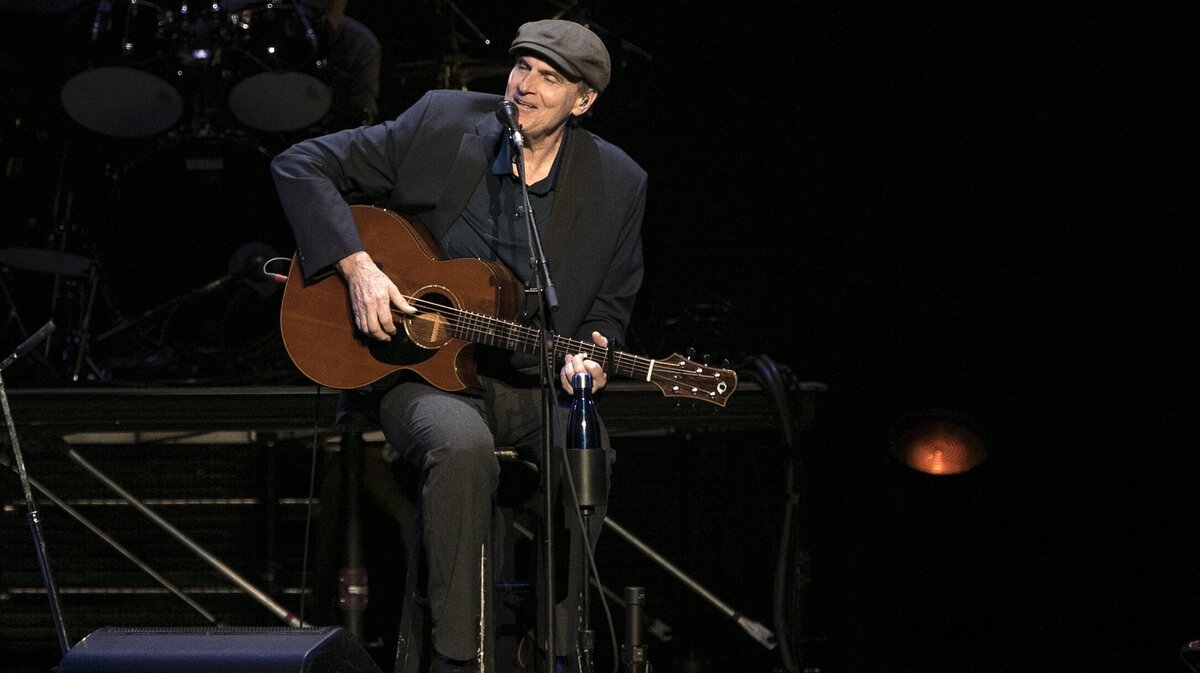 Singer James Taylor, a Rock and Roll Hall of Famer since 2000, will perform Dec. 5 at the T-Mobile Center. Jackson Browne also will play. Tickets will go on sale Aug. 27.