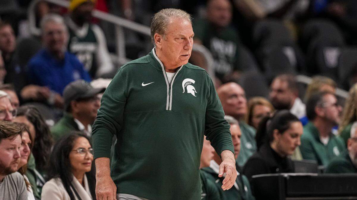 Michigan State Spartans head coach Tom Izzo reacts on the bench against the Kansas Jayhawks during the first half at State Farm Arena on Nov. 12, 2024.