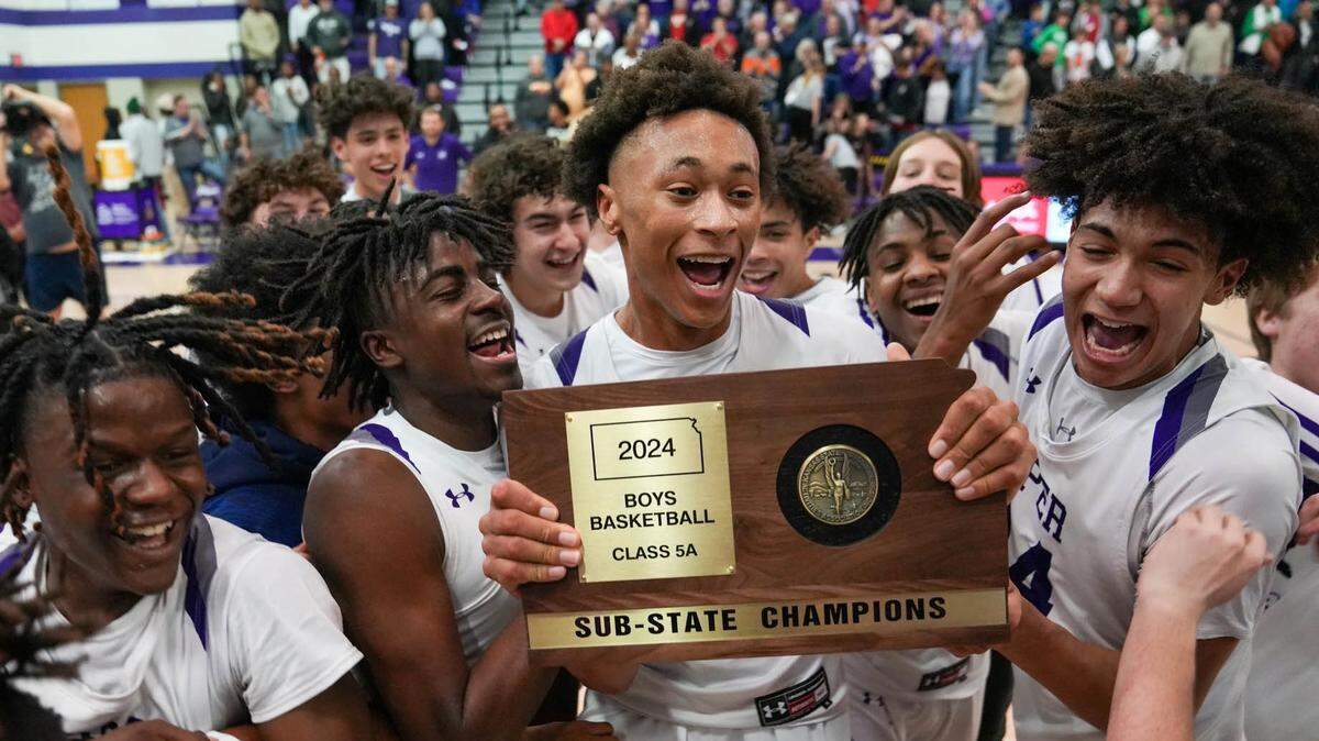Piper players celebrated after winning Saturday’s substate game and earning a trip to the Kansas Class 5A state tournament.