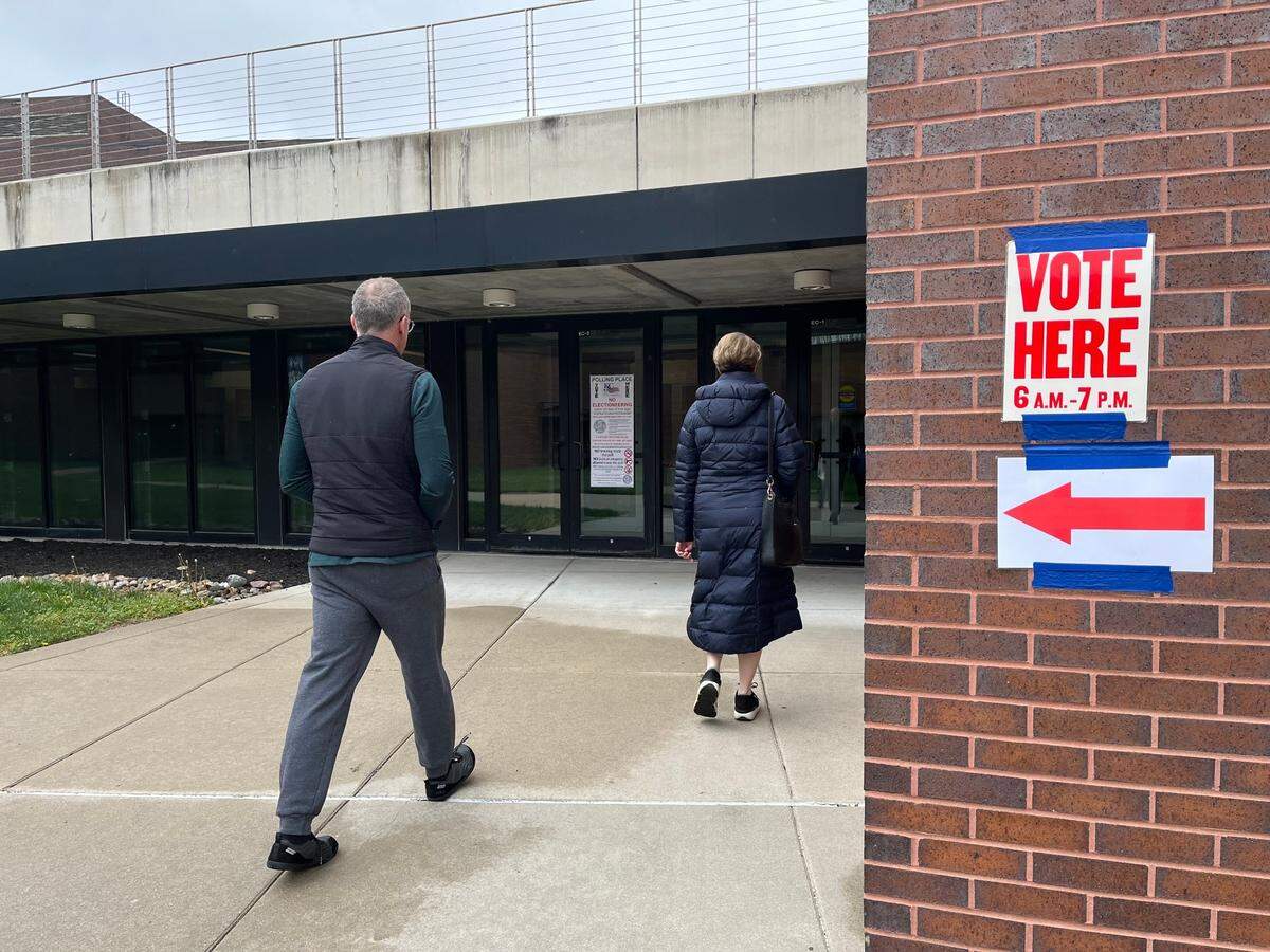 Voters walk into the Metropolitan Community College polling location to vote on April 2 in Kansas City.