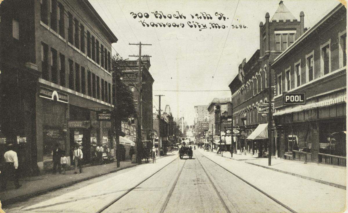 Early-1900s photo postcard of East 12th Street in the vicinity of where Carry Nation staged a temperance rally and was arrested for obstructing traffic.