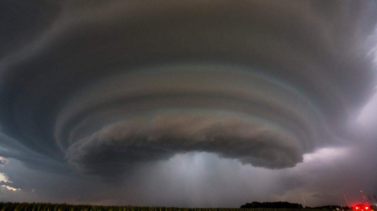 A supercell thunderstorm in Sedgwick County, Kansas, from 2018. 