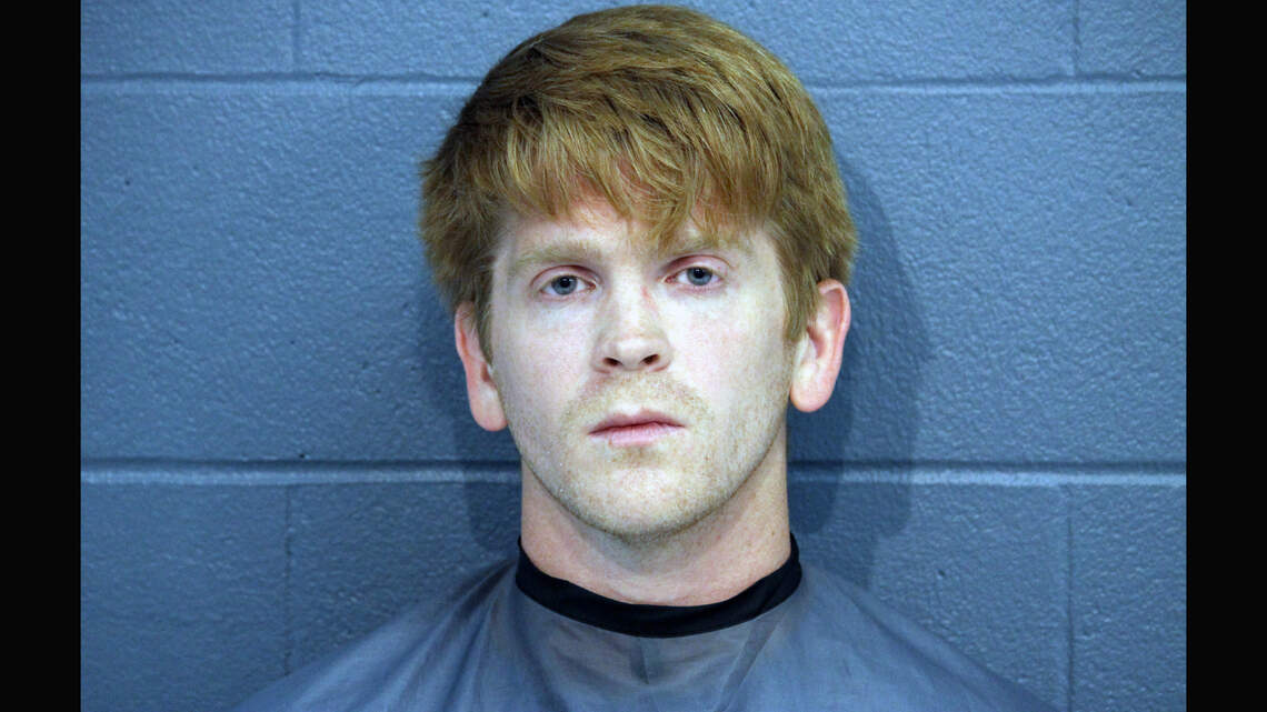 Former Harrisonville teacher charged with five counts of sexual contact with student