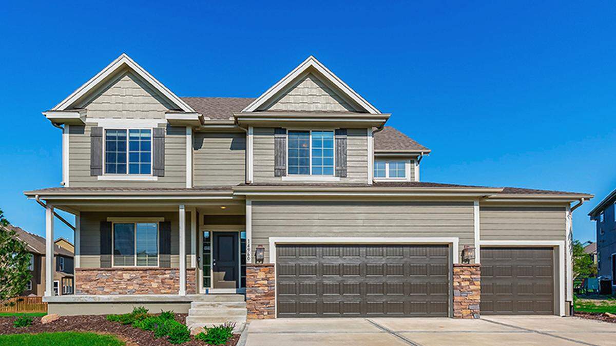 Homes are perched along beautiful treed, walkout and cul-de-sac lots, some over ½-acre in size, each one highlighting a wealth of upscale living options and features.
