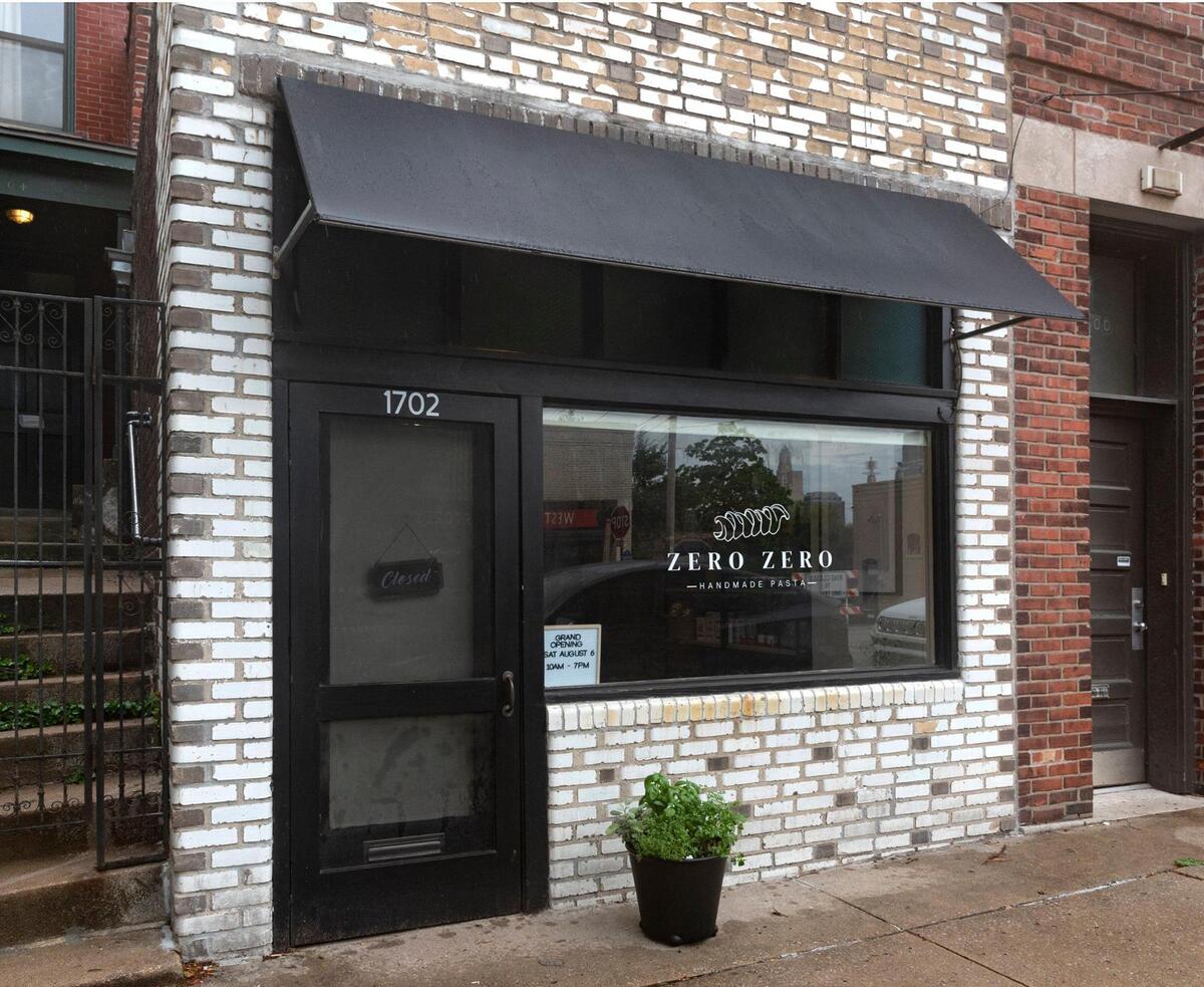 Zero Zero Pasta is located at 1702 Summit St.