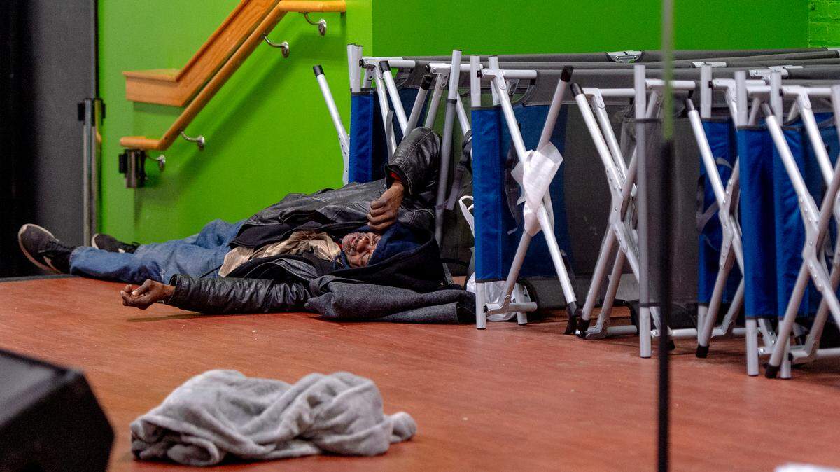 Want to help out your local Kansas City shelter during the winter storm? Here’s how