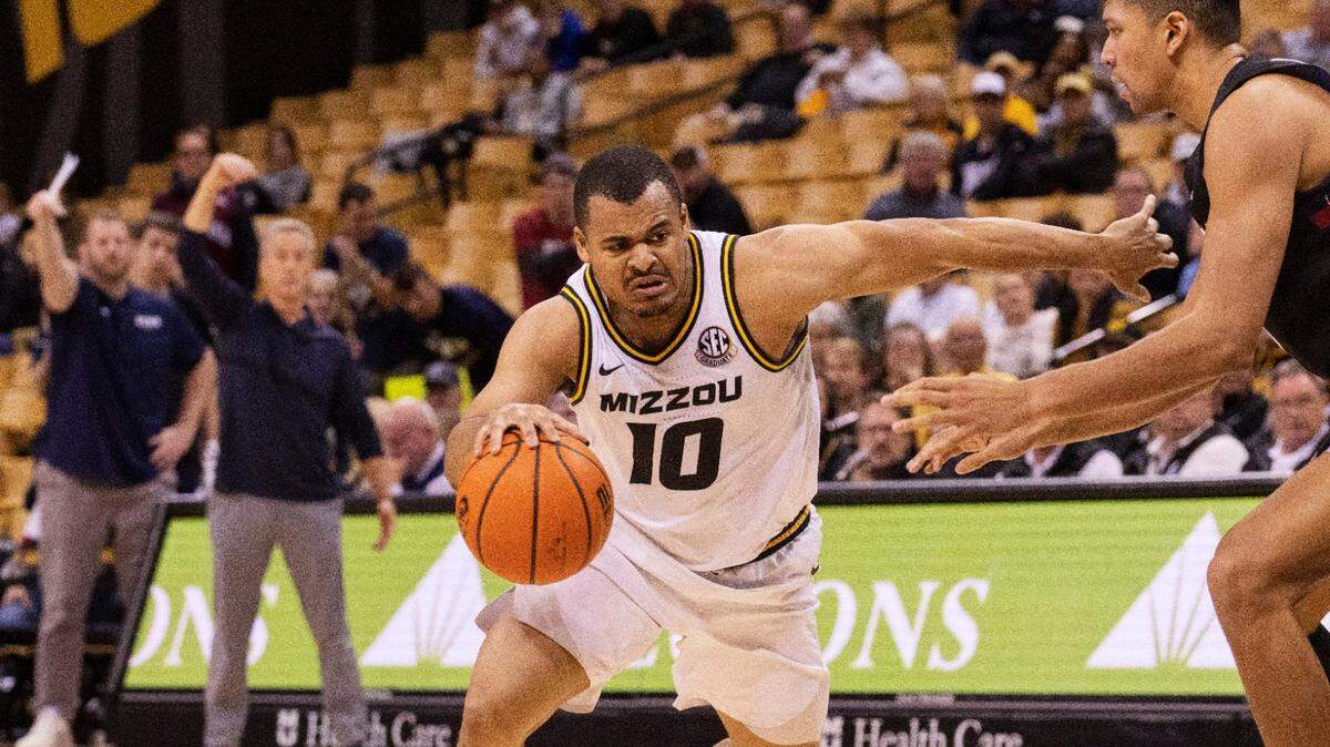 Guard Nick Honor is just one of numerous Missouri Tigers who will experience their first Braggin’ Rights showdown on Thursday when MU meets Illinois in St. Louis.