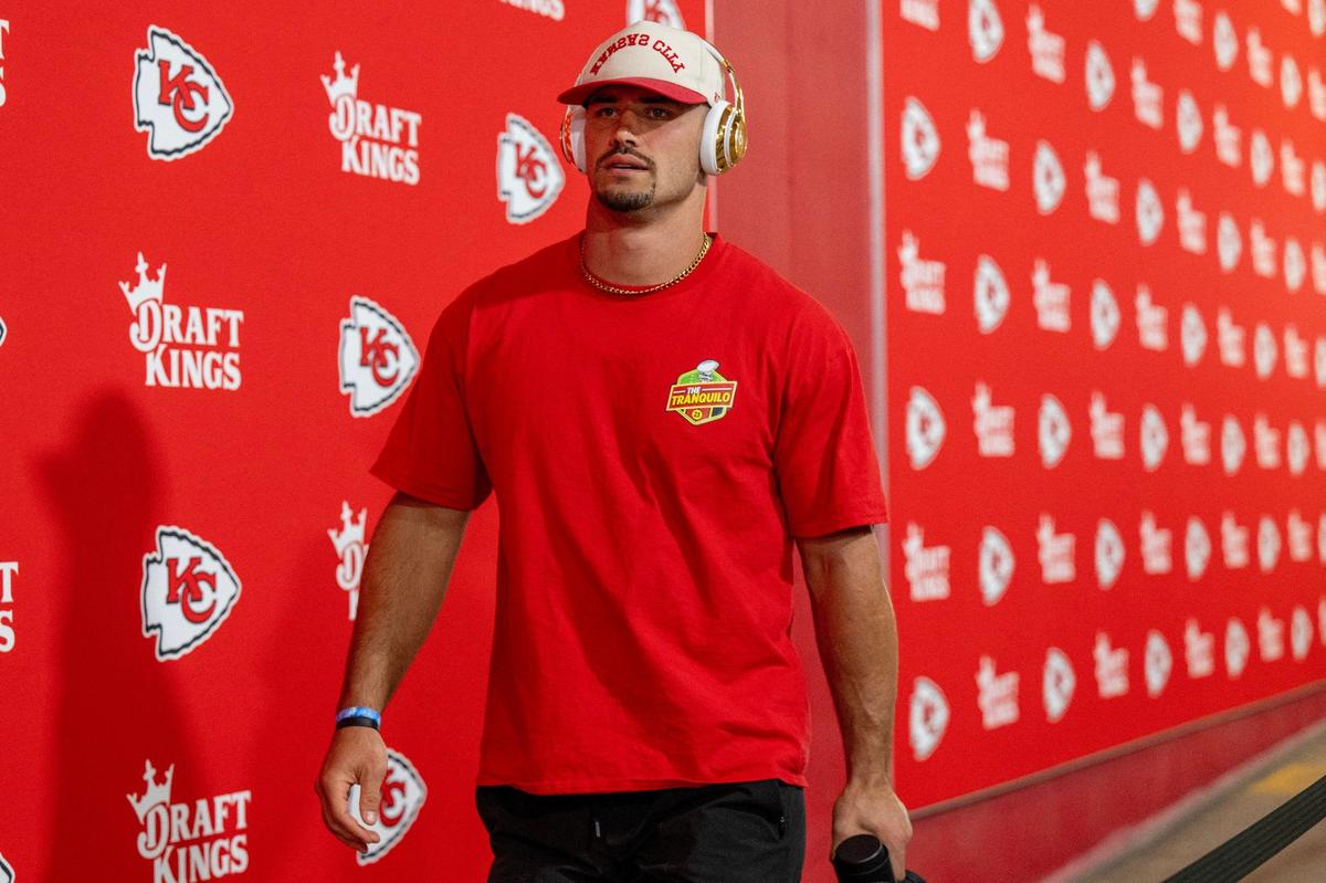 Kansas City Chiefs linebacker Drue Tranquill walks down the tunnel before a game on Saturday against the Detroit Lions. (081724, Arrowhead Stadium)