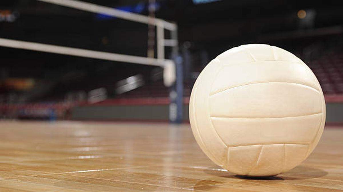 The semifinal matchups are set for Saturday’s final day of the Kansas high school volleyball state tournaments.