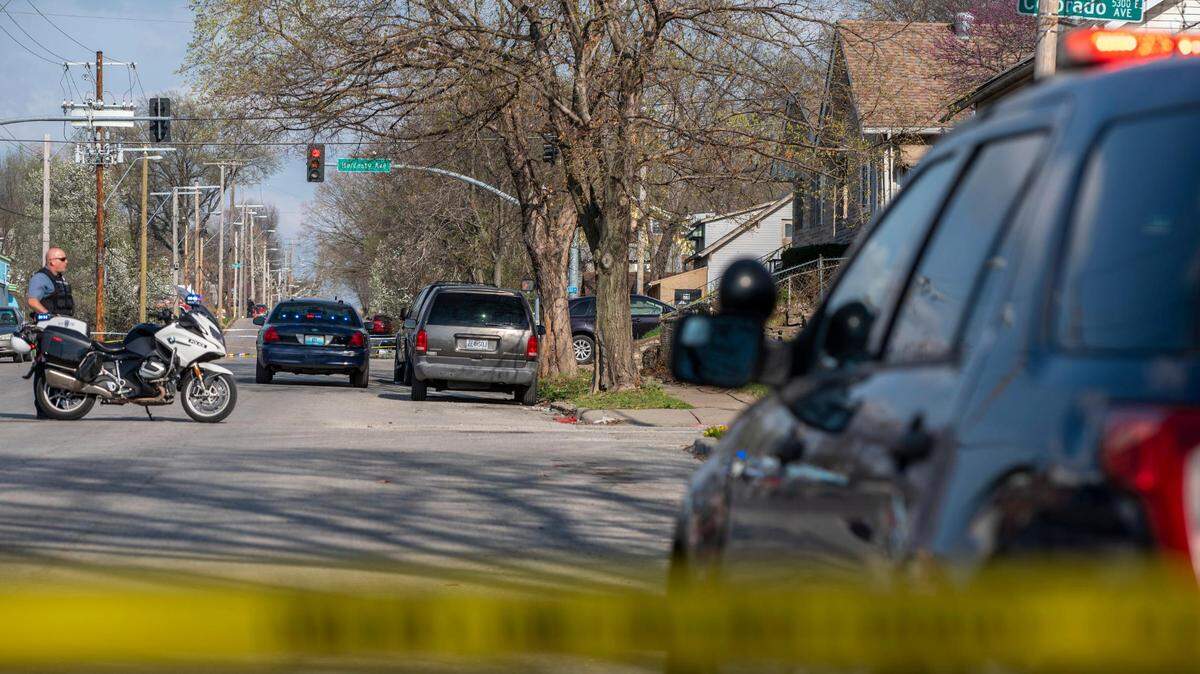 A woman was shot and killed in broad daylight Tuesday afternoon in the West Blue Valley neighborhood on Kansas City’s East Side, according to police.