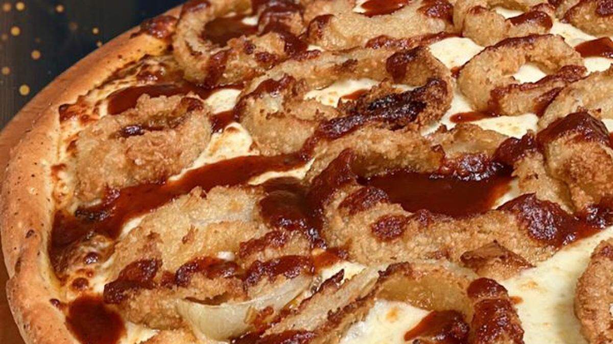 The Z-Man pizza will have Joe’s special french fry seasoning, garlic butter, barbecue sauce, slow-roasted sliced beef brisket, Wisconsin mozzarella, provolone and onion rings. 