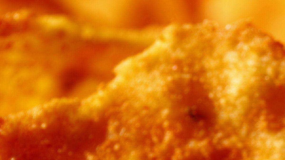 In his delightful book “The Dorito Effect” — which takes its name from the tortilla chip that became a nationwide sensation once it was flavored to have a taco taste — journalist Mark Schatzker examines the reasons science developed bland tomatoes, and the consequences of that revolution.