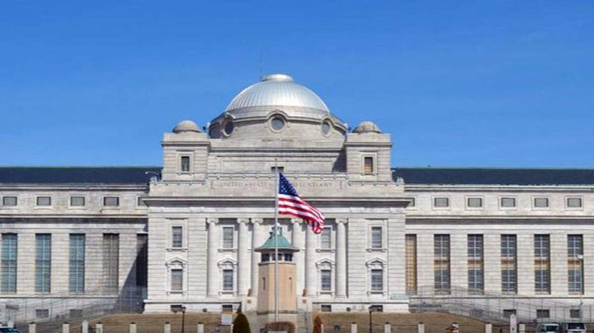 Denix Heredia-Chang, 28, was pronounced dead after he was found unresponsive while being held at the U.S. penitentiary in Leavenworth, prison officials said.