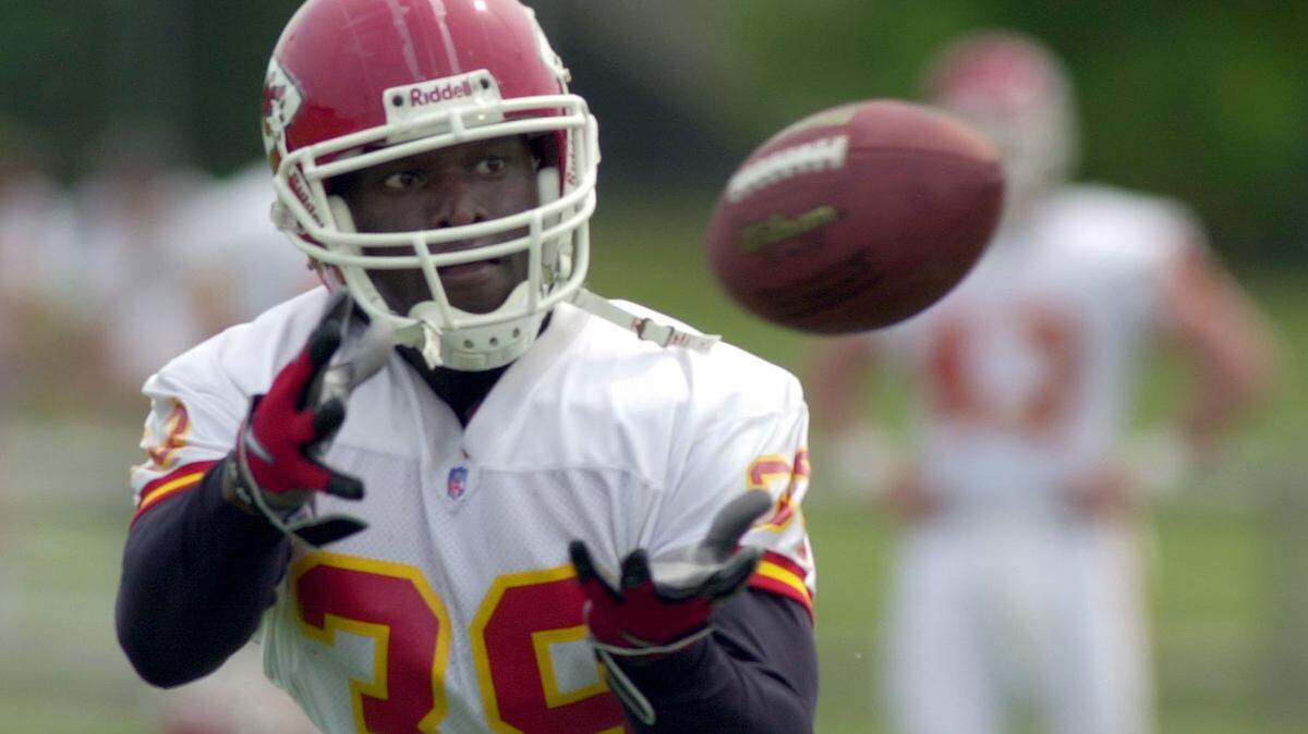 Former Kansas City Chiefs running back Kimble Anders was inducted into the team’s Hall of Honor during a ceremony on Saturday.