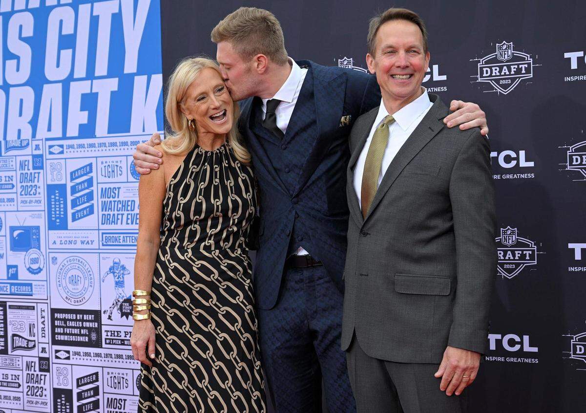 NFL Draft prospect Kentucky quarterback Will Levis and family on the Red Carpet on the Memorial Courtyard before the first round of the NFL Draft on Thursday, April 27, 2023, at the National WWI Museum and Memorial.