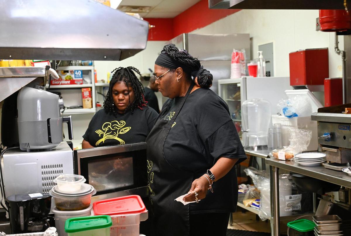 Belinda ‘Bella” Langford works with her daughter La’Mia Langford, 16, who’d like to become a chef.