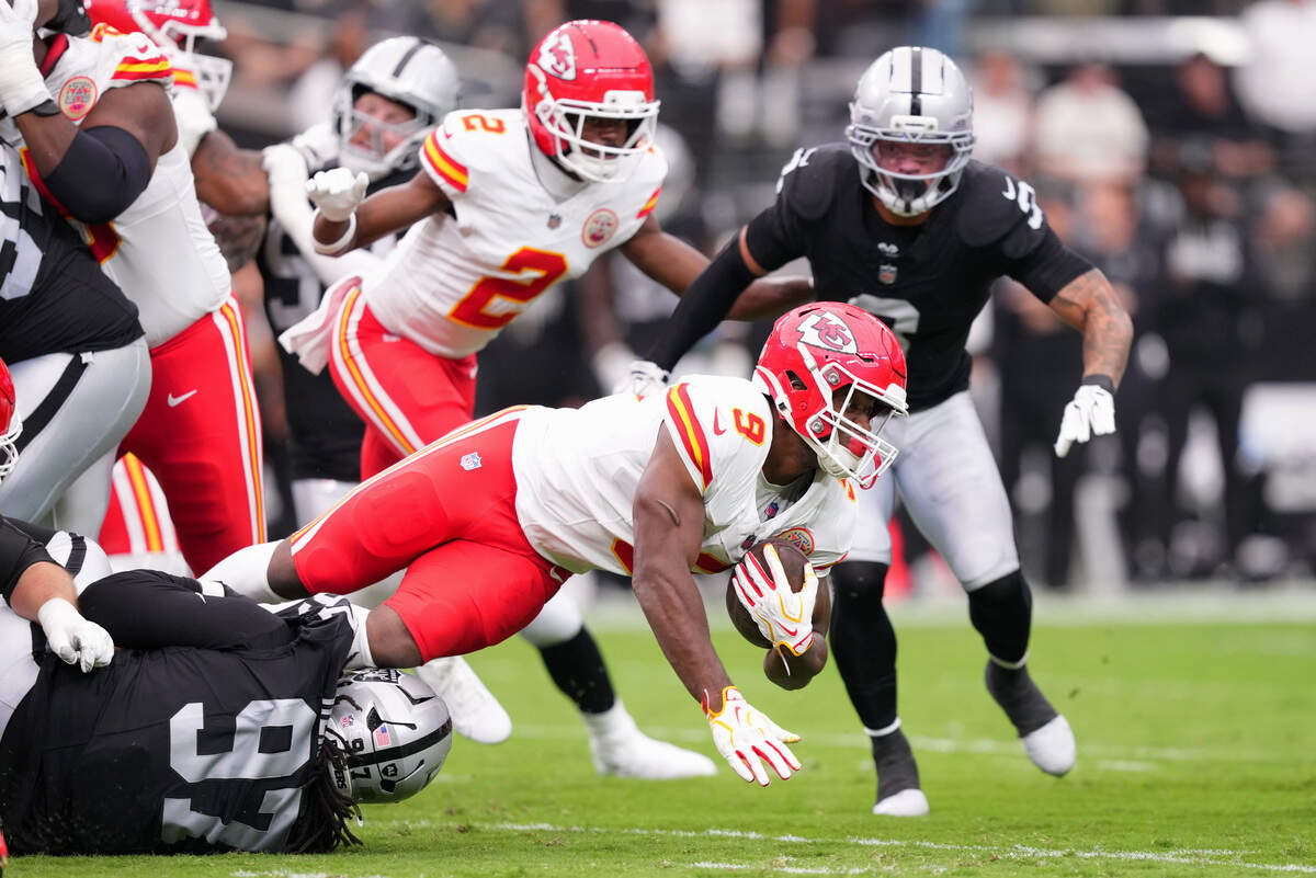 Chiefs grind out win over Raiders in Las Vegas | Kansas City Star