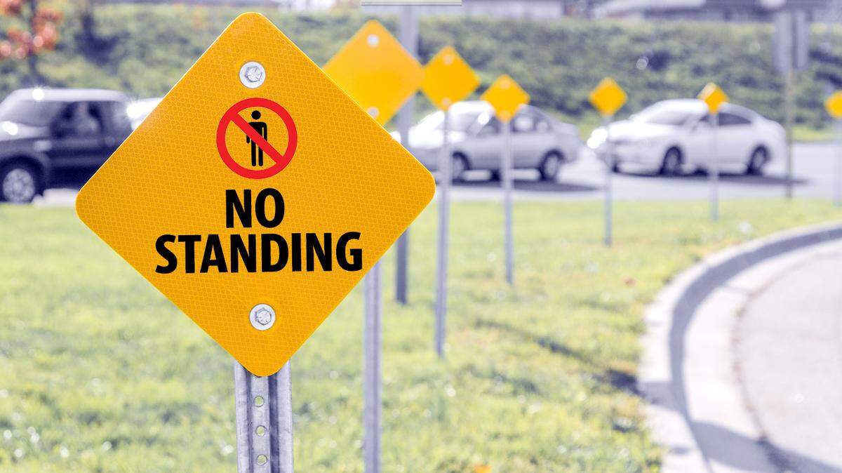 Merriam officials could ban pedestrians and panhandlers from medians at the city’s busiest intersections.