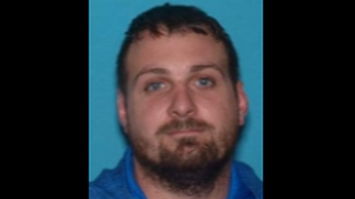 Thomas Eugene Wahlert, 32, was believed to have taken two children from their home.
